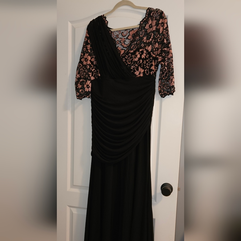 Kiyonna Black Lace Evening Gown - Picture 6 of 6
